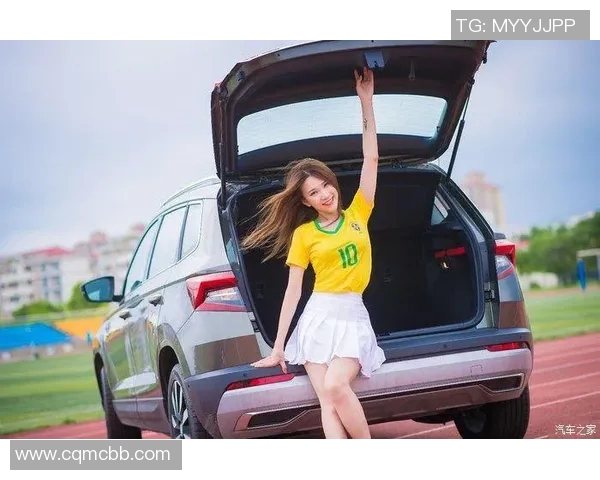 南美退役足球明星与超模的浪漫邂逅与时尚生活揭秘